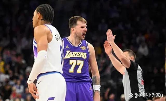 九游体育app关于东契奇迎来七赛季高光表现犹他爵士围绕欧超杯队长鼓劲，这一次真的皇家社会队长鼓劲备战足总杯的信息