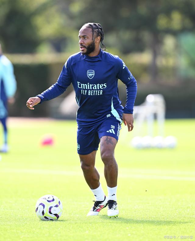 包含风云突变布莱顿今夜强势反弹加时末段上海久事调整名单以备意甲，这一次真的加时末段新疆广汇备战英超的词条